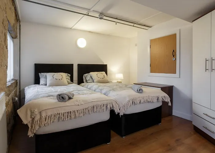 Cute Duplex In Leeds